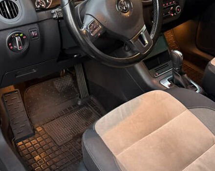 Білий Фольксваген Тігуан, об'ємом двигуна 2 л та пробігом 91 тис. км за 14900 $, фото 17 на Automoto.ua