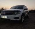 Білий Фольксваген Тігуан, об'ємом двигуна 2 л та пробігом 231 тис. км за 12100 $, фото 11 на Automoto.ua