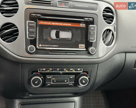 Белый Фольксваген Тигуан, объемом двигателя 1.97 л и пробегом 270 тыс. км за 12600 $, фото 20 на Automoto.ua