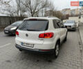 Белый Фольксваген Тигуан, объемом двигателя 2 л и пробегом 235 тыс. км за 13450 $, фото 17 на Automoto.ua