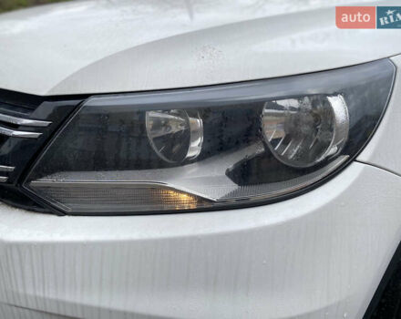 Белый Фольксваген Тигуан, объемом двигателя 1.97 л и пробегом 208 тыс. км за 12600 $, фото 3 на Automoto.ua