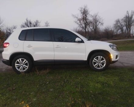 Білий Фольксваген Тігуан, об'ємом двигуна 2 л та пробігом 231 тис. км за 12100 $, фото 7 на Automoto.ua