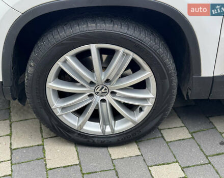 Белый Фольксваген Тигуан, объемом двигателя 1.97 л и пробегом 270 тыс. км за 12600 $, фото 28 на Automoto.ua