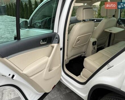 Белый Фольксваген Тигуан, объемом двигателя 2 л и пробегом 142 тыс. км за 12999 $, фото 27 на Automoto.ua