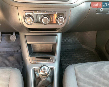 Білий Фольксваген Тігуан, об'ємом двигуна 2 л та пробігом 208 тис. км за 13890 $, фото 31 на Automoto.ua