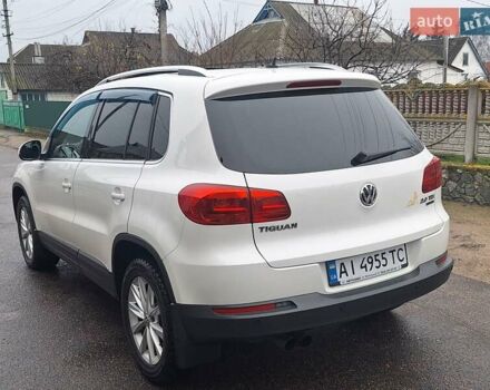 Білий Фольксваген Тігуан, об'ємом двигуна 2 л та пробігом 107 тис. км за 17000 $, фото 23 на Automoto.ua