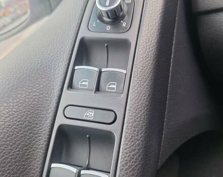 Білий Фольксваген Тігуан, об'ємом двигуна 2 л та пробігом 107 тис. км за 17000 $, фото 7 на Automoto.ua