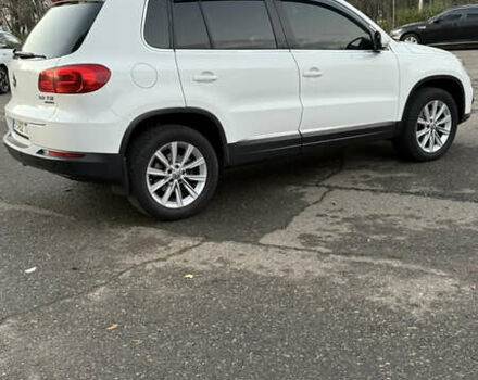 Білий Фольксваген Тігуан, об'ємом двигуна 2 л та пробігом 91 тис. км за 14900 $, фото 8 на Automoto.ua