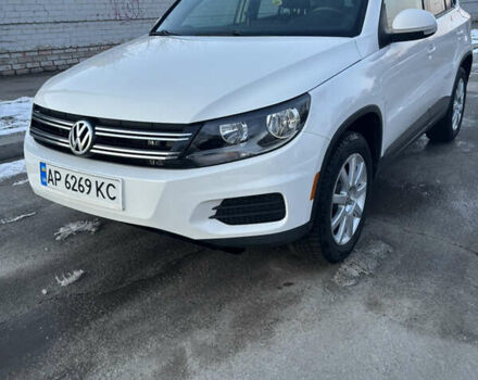 Белый Фольксваген Тигуан, объемом двигателя 1.98 л и пробегом 260 тыс. км за 10000 $, фото 1 на Automoto.ua
