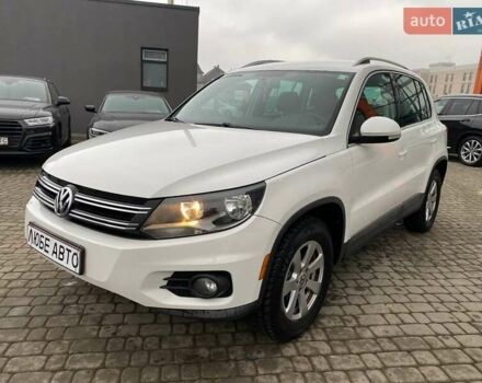 Білий Фольксваген Тігуан, об'ємом двигуна 2 л та пробігом 179 тис. км за 9900 $, фото 2 на Automoto.ua