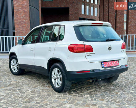 Белый Фольксваген Тигуан, объемом двигателя 1.98 л и пробегом 199 тыс. км за 11499 $, фото 6 на Automoto.ua