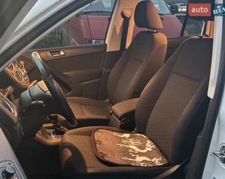 Білий Фольксваген Тігуан, об'ємом двигуна 2 л та пробігом 160 тис. км за 12200 $, фото 8 на Automoto.ua