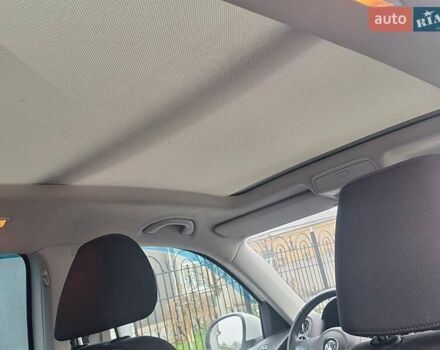 Білий Фольксваген Тігуан, об'ємом двигуна 2 л та пробігом 107 тис. км за 17000 $, фото 26 на Automoto.ua