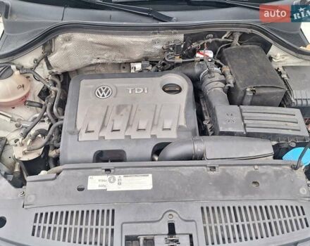 Білий Фольксваген Тігуан, об'ємом двигуна 2 л та пробігом 107 тис. км за 17000 $, фото 13 на Automoto.ua