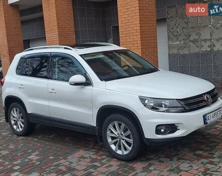Білий Фольксваген Тігуан, об'ємом двигуна 2 л та пробігом 107 тис. км за 17000 $, фото 30 на Automoto.ua