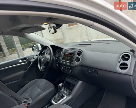 Белый Фольксваген Тигуан, объемом двигателя 1.97 л и пробегом 270 тыс. км за 12600 $, фото 6 на Automoto.ua