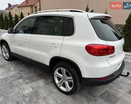 Белый Фольксваген Тигуан, объемом двигателя 2 л и пробегом 142 тыс. км за 12999 $, фото 12 на Automoto.ua