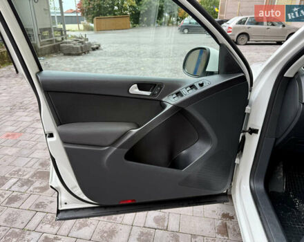 Білий Фольксваген Тігуан, об'ємом двигуна 1.98 л та пробігом 212 тис. км за 9499 $, фото 18 на Automoto.ua