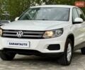 Білий Фольксваген Тігуан, об'ємом двигуна 1.98 л та пробігом 143 тис. км за 10400 $, фото 1 на Automoto.ua
