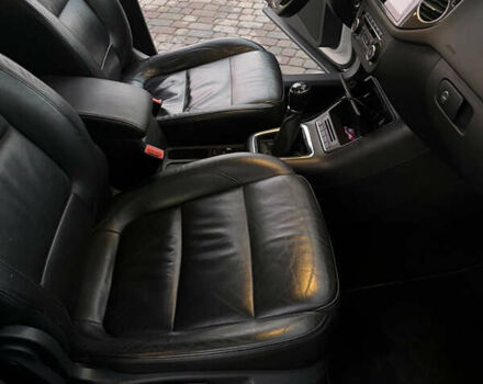 Белый Фольксваген Тигуан, объемом двигателя 1.97 л и пробегом 225 тыс. км за 14900 $, фото 15 на Automoto.ua