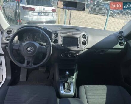 Белый Фольксваген Тигуан, объемом двигателя 1.98 л и пробегом 220 тыс. км за 12850 $, фото 10 на Automoto.ua