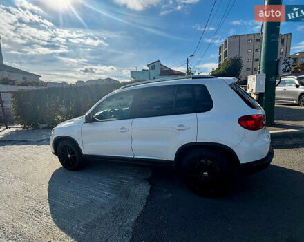 Белый Фольксваген Тигуан, объемом двигателя 1.98 л и пробегом 204 тыс. км за 10500 $, фото 2 на Automoto.ua