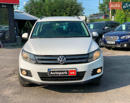 Білий Фольксваген Тігуан, об'ємом двигуна 2 л та пробігом 208 тис. км за 13890 $, фото 1 на Automoto.ua