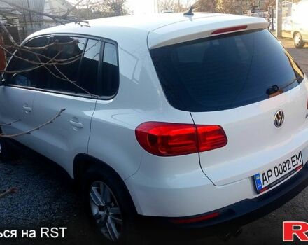 Белый Фольксваген Тигуан, объемом двигателя 2 л и пробегом 106 тыс. км за 11500 $, фото 1 на Automoto.ua