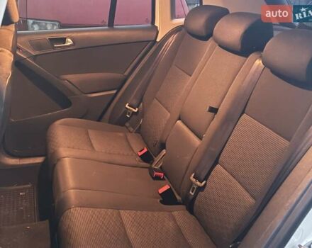 Білий Фольксваген Тігуан, об'ємом двигуна 2 л та пробігом 160 тис. км за 12200 $, фото 11 на Automoto.ua