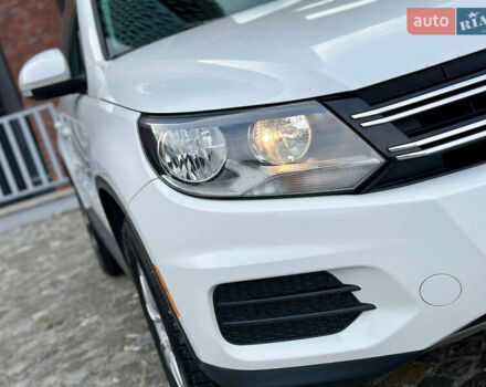 Белый Фольксваген Тигуан, объемом двигателя 1.98 л и пробегом 199 тыс. км за 11499 $, фото 3 на Automoto.ua