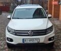 Білий Фольксваген Тігуан, об'ємом двигуна 2 л та пробігом 107 тис. км за 17000 $, фото 33 на Automoto.ua