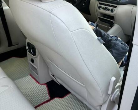 Білий Фольксваген Тігуан, об'ємом двигуна 2 л та пробігом 302 тис. км за 10500 $, фото 15 на Automoto.ua