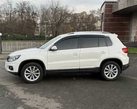 Білий Фольксваген Тігуан, об'ємом двигуна 2 л та пробігом 91 тис. км за 14900 $, фото 3 на Automoto.ua