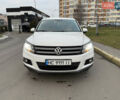 Белый Фольксваген Тигуан, объемом двигателя 2 л и пробегом 235 тыс. км за 13450 $, фото 75 на Automoto.ua
