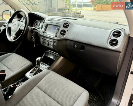 Білий Фольксваген Тігуан, об'ємом двигуна 1.98 л та пробігом 212 тис. км за 9499 $, фото 34 на Automoto.ua