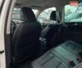 Білий Фольксваген Тігуан, об'ємом двигуна 2 л та пробігом 179 тис. км за 9900 $, фото 21 на Automoto.ua