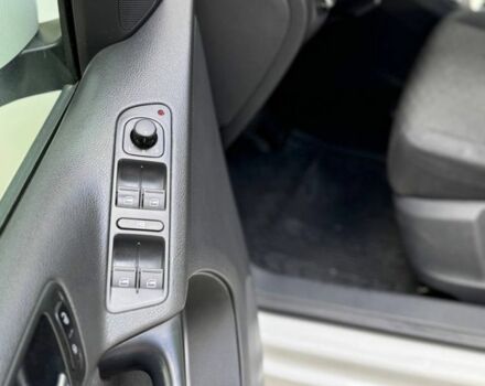 Белый Фольксваген Тигуан, объемом двигателя 2 л и пробегом 250 тыс. км за 10900 $, фото 6 на Automoto.ua