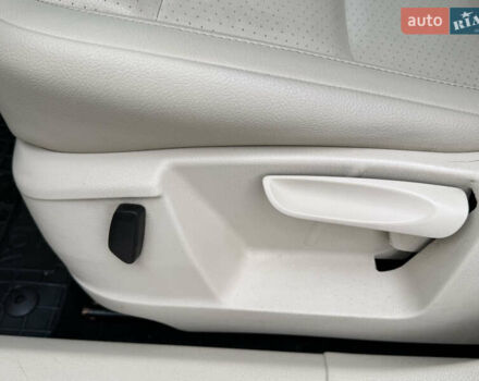 Білий Фольксваген Тігуан, об'ємом двигуна 1.98 л та пробігом 195 тис. км за 10900 $, фото 8 на Automoto.ua