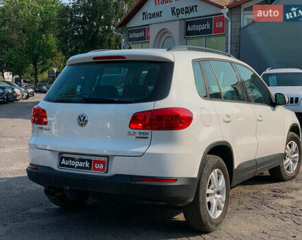 Білий Фольксваген Тігуан, об'ємом двигуна 2 л та пробігом 208 тис. км за 13890 $, фото 4 на Automoto.ua