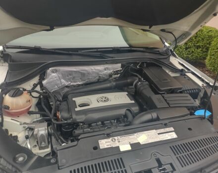 Белый Фольксваген Тигуан, объемом двигателя 0 л и пробегом 205 тыс. км за 9900 $, фото 4 на Automoto.ua