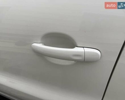 Белый Фольксваген Тигуан, объемом двигателя 2 л и пробегом 142 тыс. км за 12999 $, фото 61 на Automoto.ua