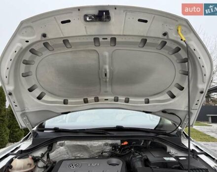 Белый Фольксваген Тигуан, объемом двигателя 2 л и пробегом 142 тыс. км за 12999 $, фото 46 на Automoto.ua