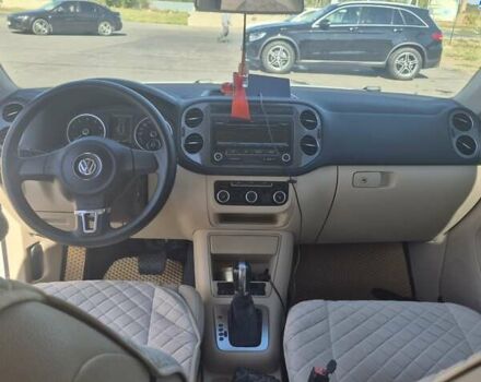 Белый Фольксваген Тигуан, объемом двигателя 1.98 л и пробегом 261 тыс. км за 11500 $, фото 8 на Automoto.ua