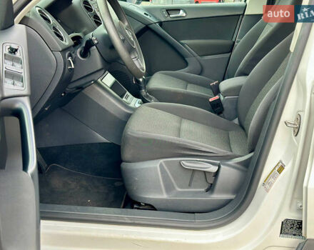 Белый Фольксваген Тигуан, объемом двигателя 1.98 л и пробегом 199 тыс. км за 11499 $, фото 16 на Automoto.ua