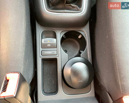 Білий Фольксваген Тігуан, об'ємом двигуна 2 л та пробігом 208 тис. км за 13890 $, фото 32 на Automoto.ua