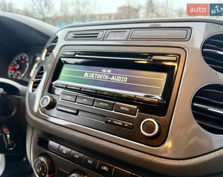 Белый Фольксваген Тигуан, объемом двигателя 1.98 л и пробегом 143 тыс. км за 9999 $, фото 25 на Automoto.ua