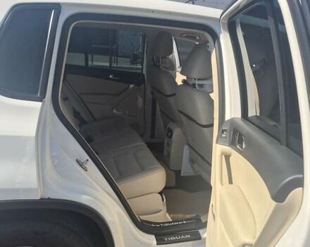 Белый Фольксваген Тигуан, объемом двигателя 1.98 л и пробегом 261 тыс. км за 11500 $, фото 4 на Automoto.ua