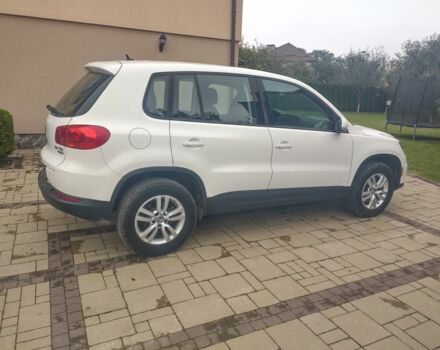 Белый Фольксваген Тигуан, объемом двигателя 0 л и пробегом 205 тыс. км за 9900 $, фото 2 на Automoto.ua