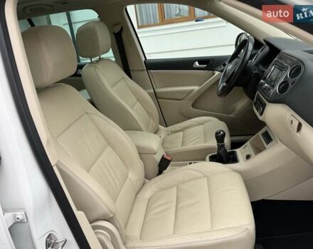 Белый Фольксваген Тигуан, объемом двигателя 2 л и пробегом 142 тыс. км за 12999 $, фото 36 на Automoto.ua