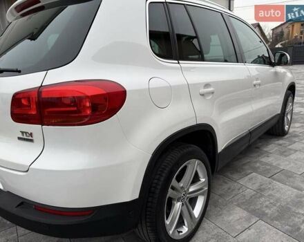Белый Фольксваген Тигуан, объемом двигателя 2 л и пробегом 142 тыс. км за 12999 $, фото 14 на Automoto.ua